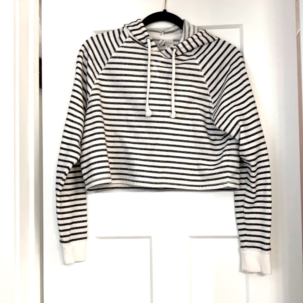 H&M Hooded crop top